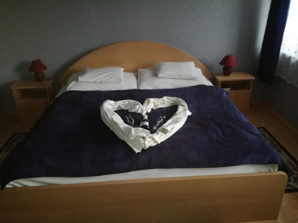 אגר Hotel Arany Trofea מראה חיצוני תמונה