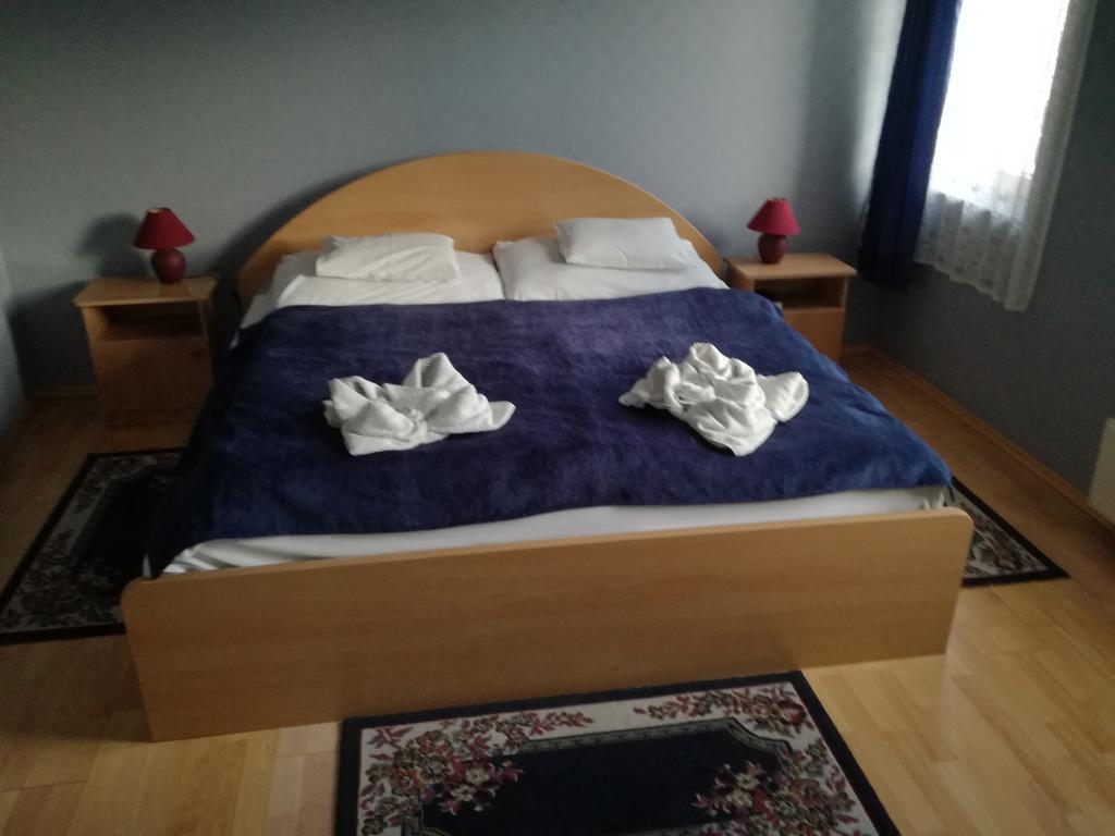 אגר Hotel Arany Trofea מראה חיצוני תמונה