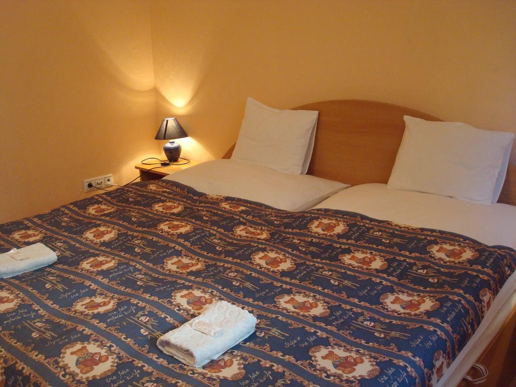 אגר Hotel Arany Trofea מראה חיצוני תמונה